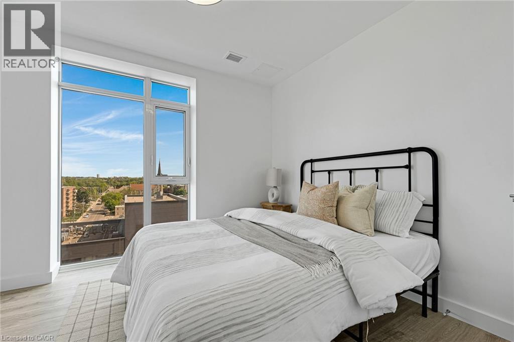Photo 11 of 50 Grand Avenue Unit 801, Cambridge ON