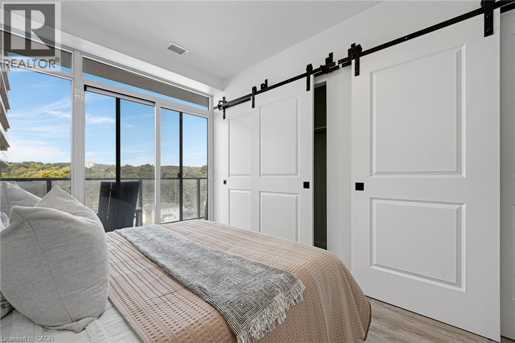 Photo 10 of 50 Grand Avenue Unit 801, Cambridge ON