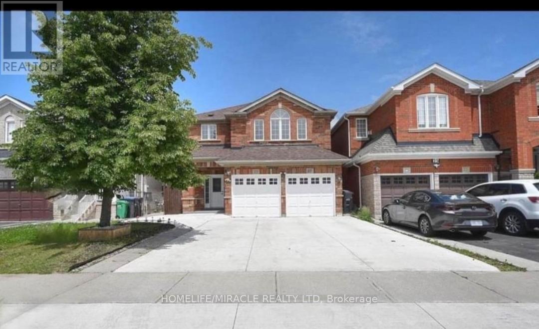 Photo 4 of 27 Silver Egret Road, Brampton ON