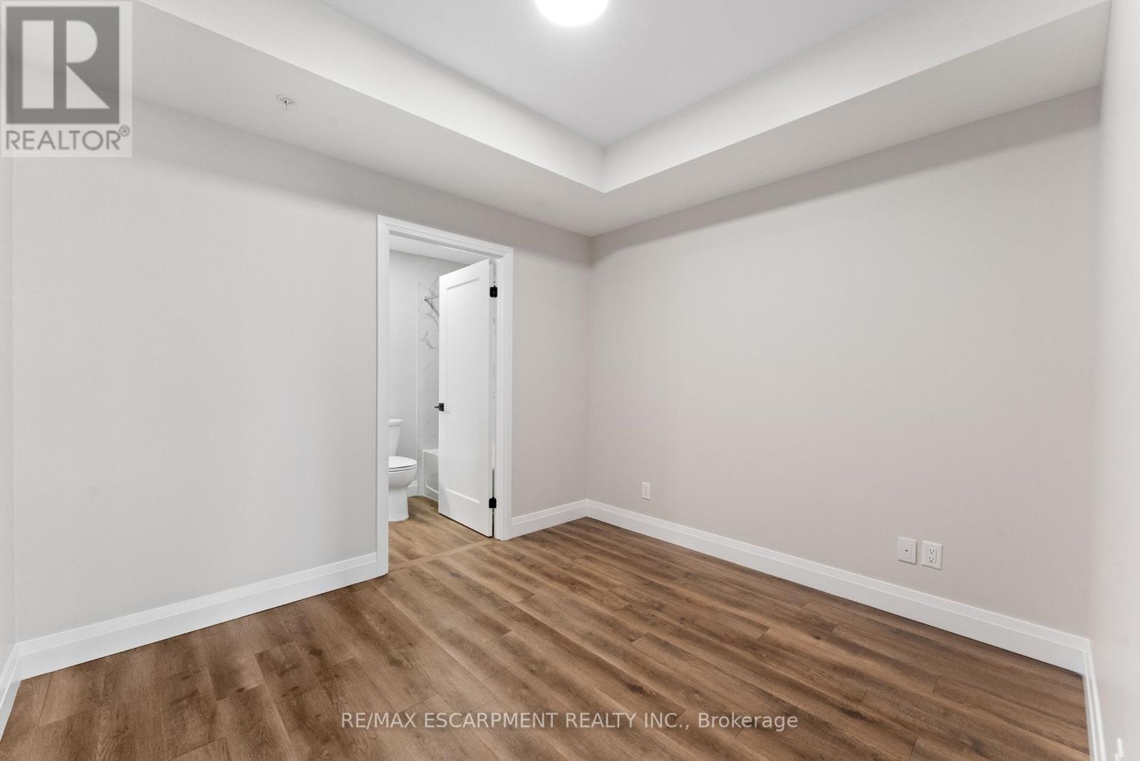 Photo 10 of 303 64 Main Street N, Haldimand ON