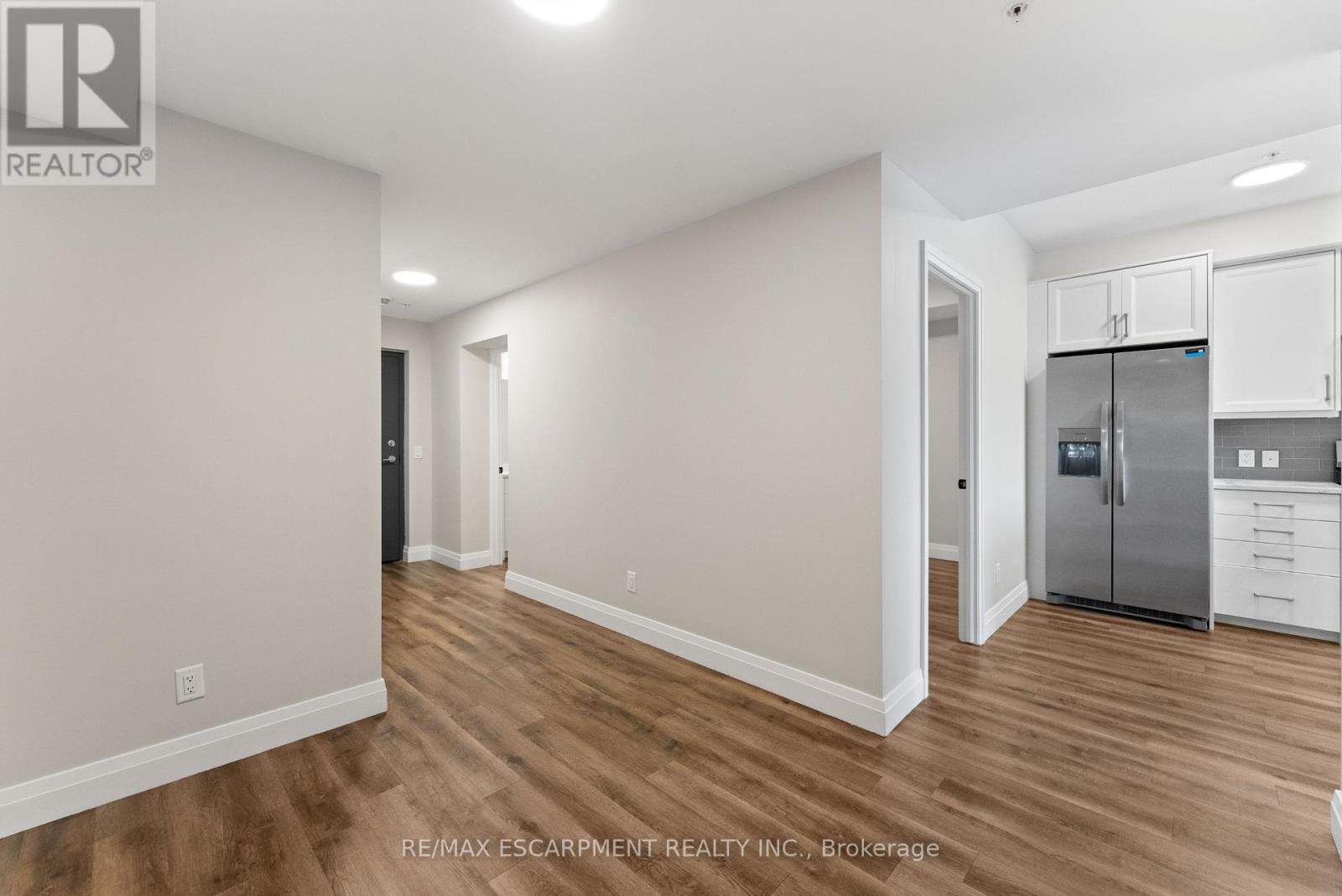 Photo 13 of 303 64 Main Street N, Haldimand ON