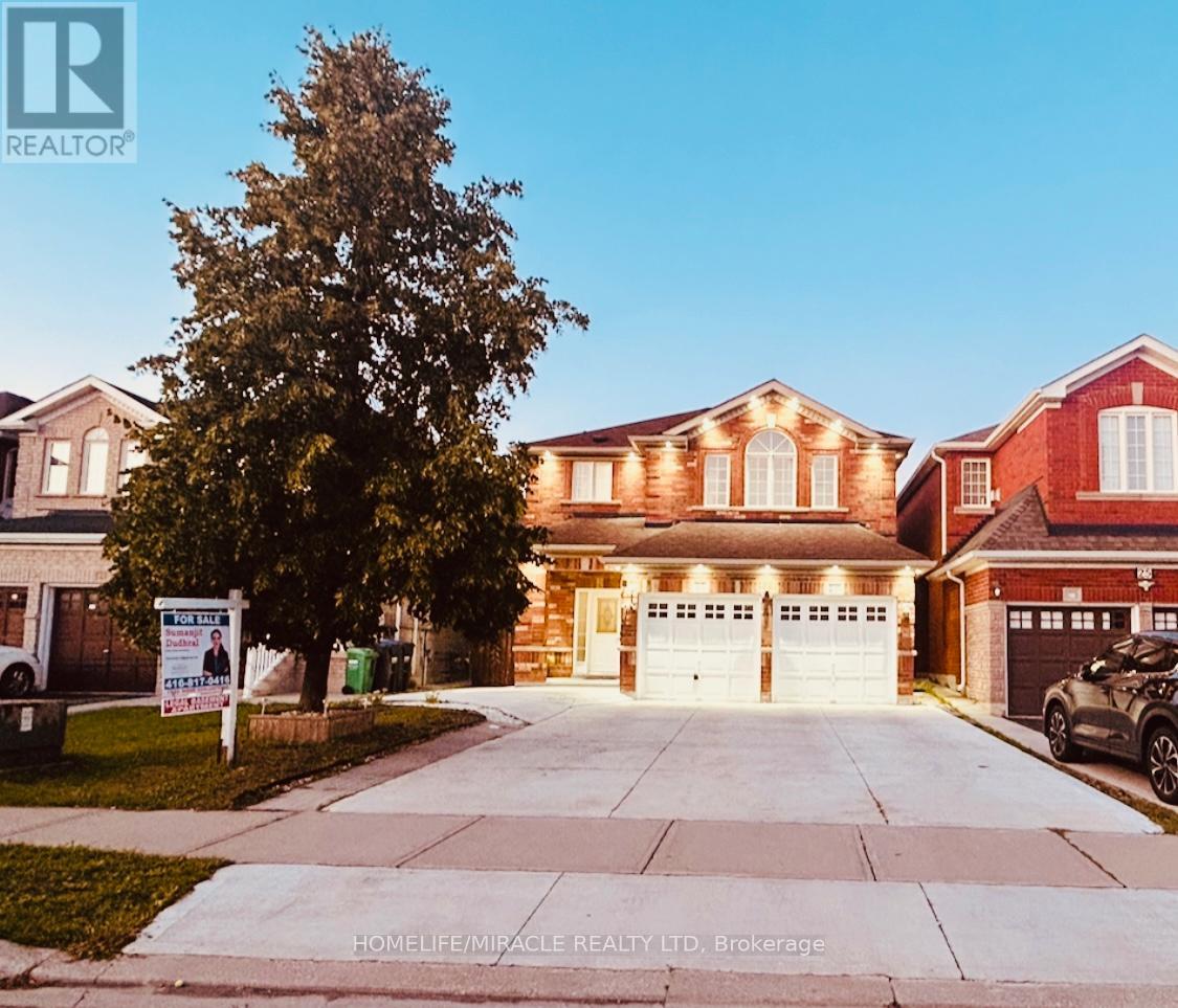 Photo 3 of 27 Silver Egret Road, Brampton ON