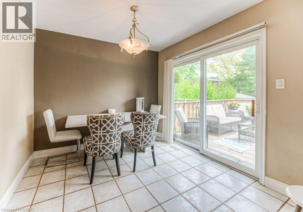 Photo 12 of 11 Coach Hill Drive, Kitchener ON