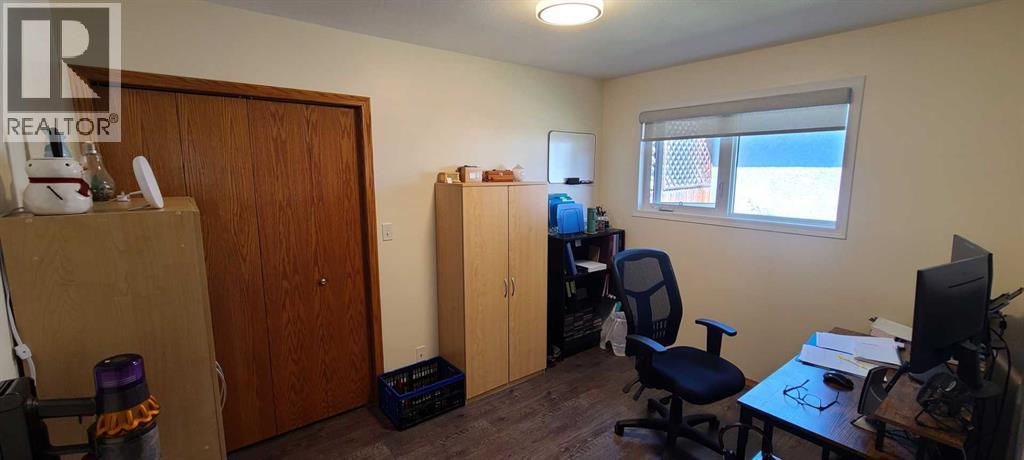 Photo 36 of 5107 53 Street, Taber AB