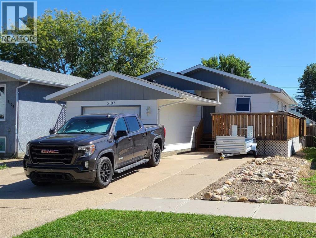 Photo 35 of 5107 53 Street, Taber AB