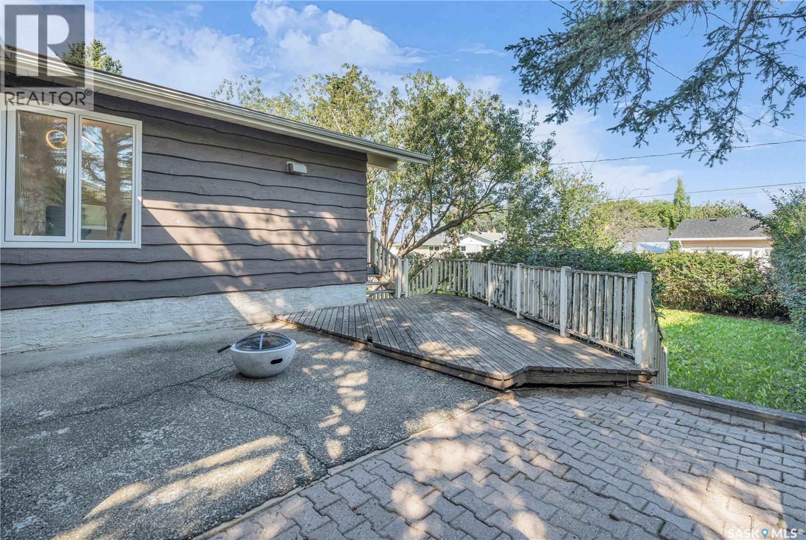 Photo 31 of 106 Wood Crescent, Assiniboia SK