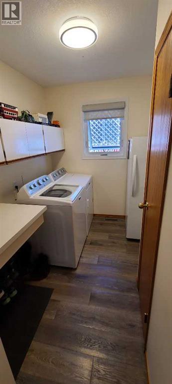 Photo 19 of 5107 53 Street, Taber AB