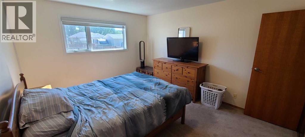 Photo 34 of 5107 53 Street, Taber AB