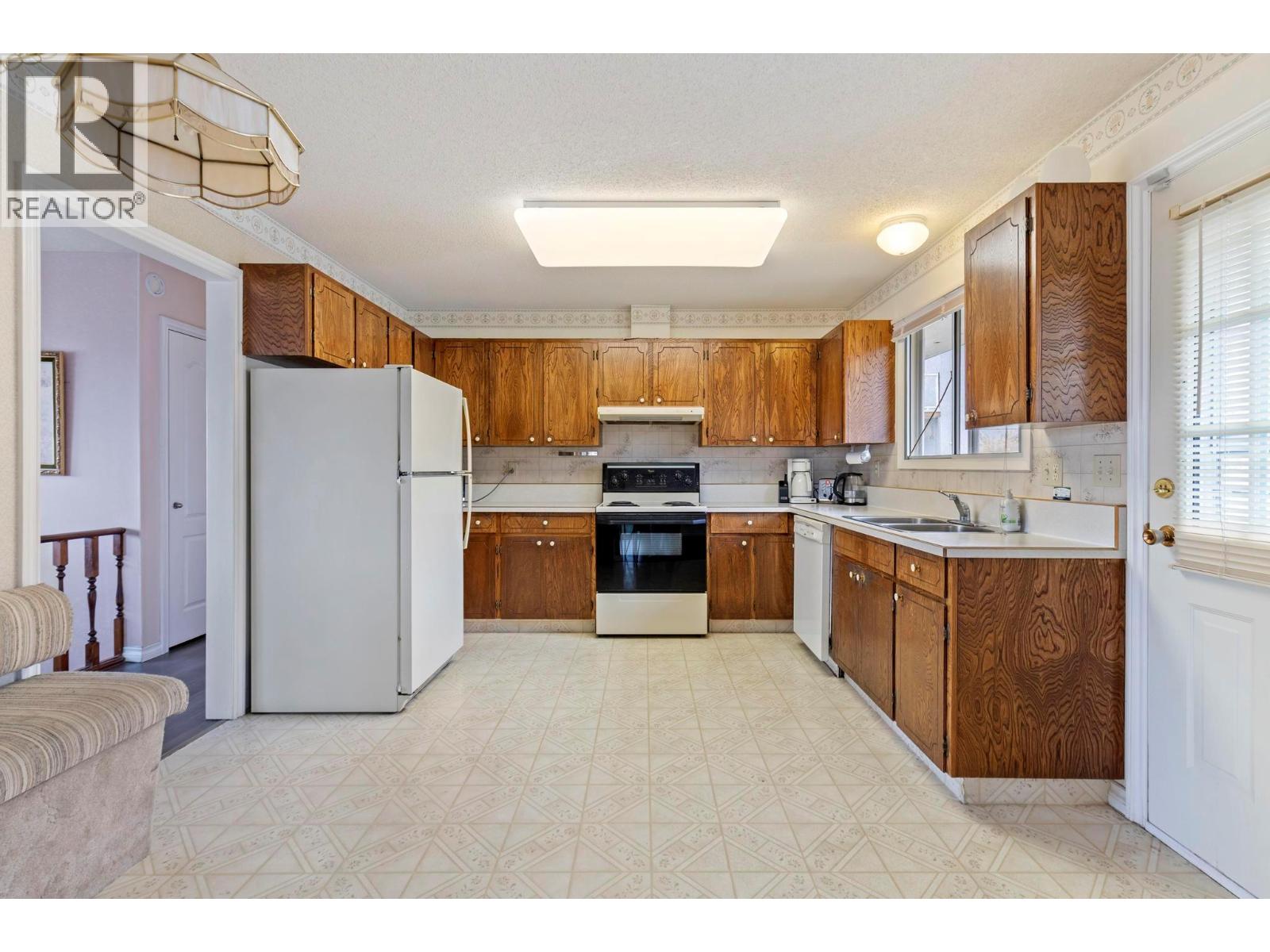  2870 Ourtoland Road, West Kelowna