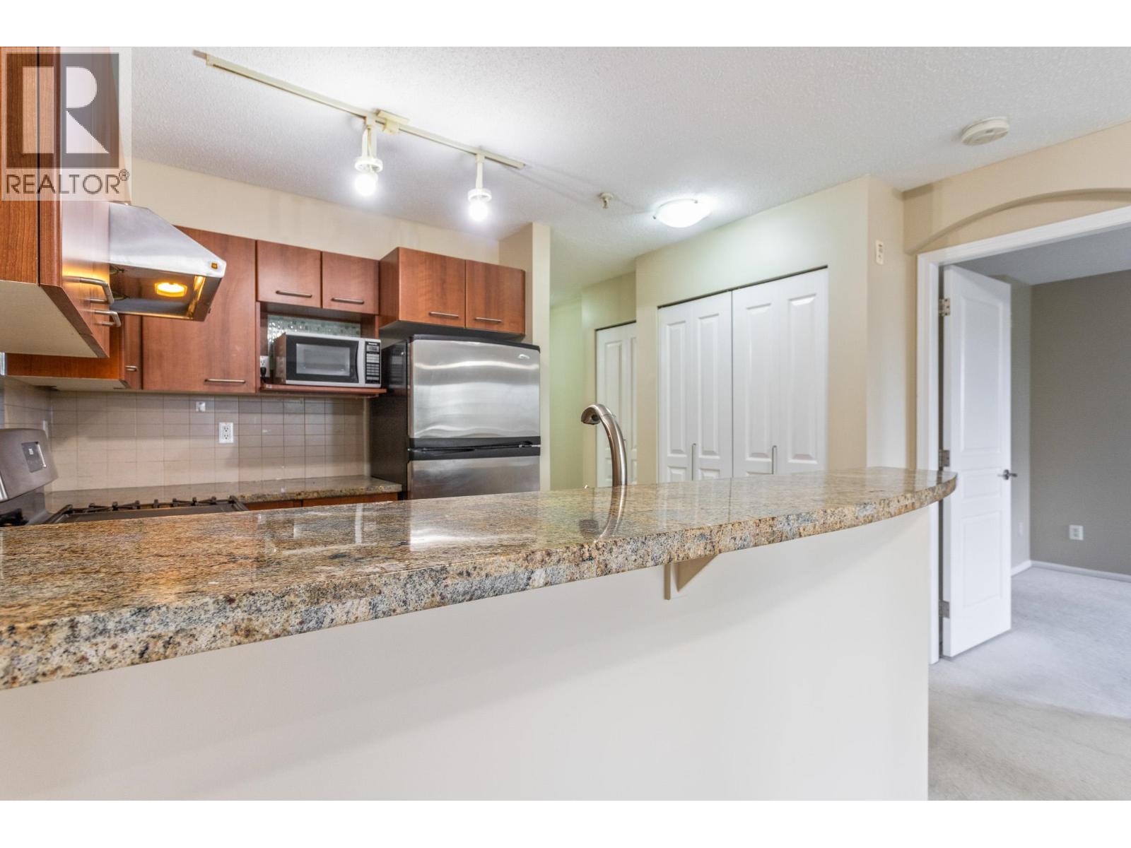 Photo 4 of 461 9100 Ferndale Road, Richmond BC
