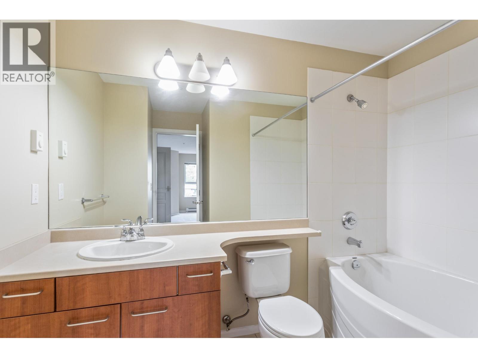 Photo 18 of 461 9100 Ferndale Road, Richmond BC