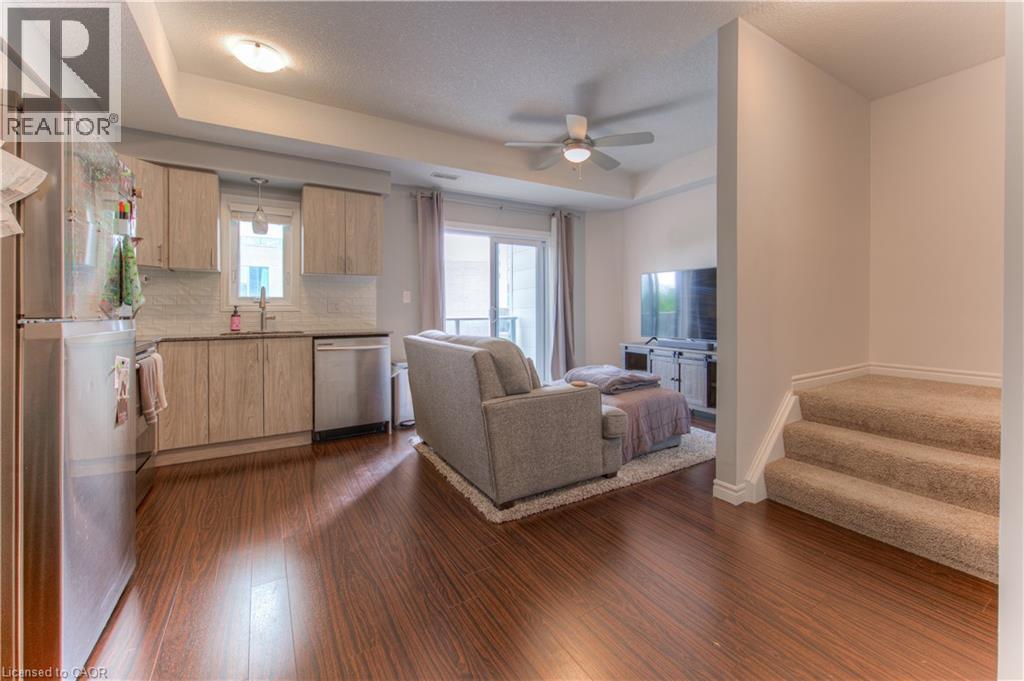Photo 2 of 1430 Highland Road W Unit 19 A, Kitchener ON