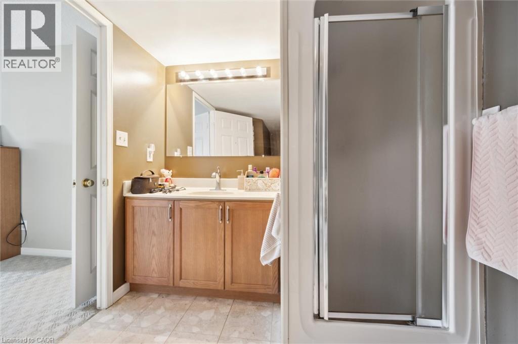 Photo 6 of 3267 King Street E Unit 204, Kitchener ON