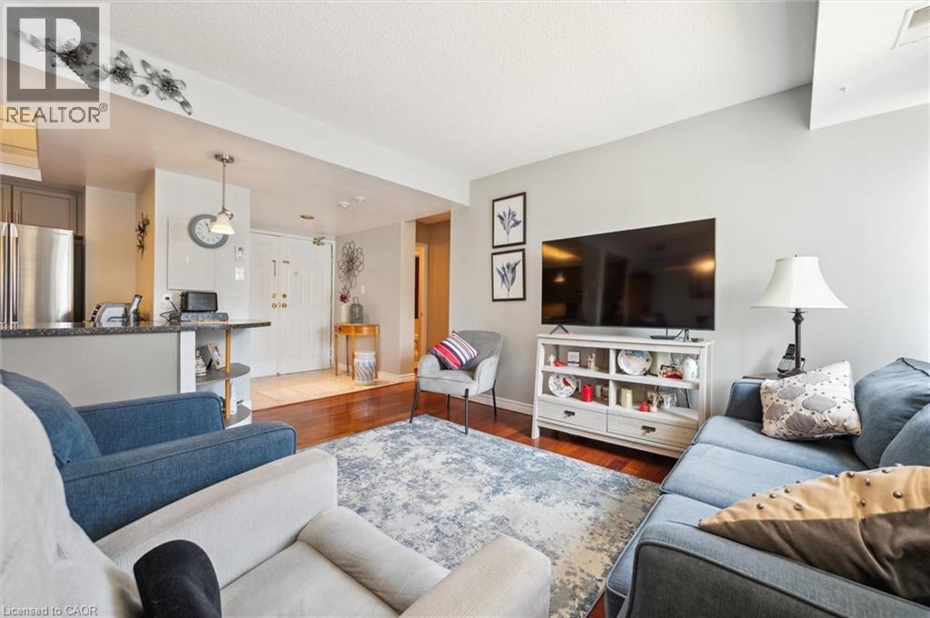 Photo 16 of 3267 King Street E Unit 204, Kitchener ON