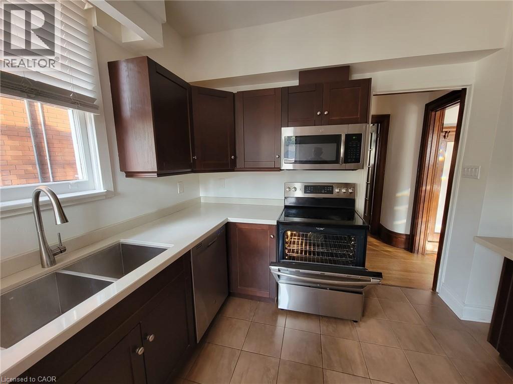 Photo 21 of 43 Barnesdale Avenue S, Hamilton ON