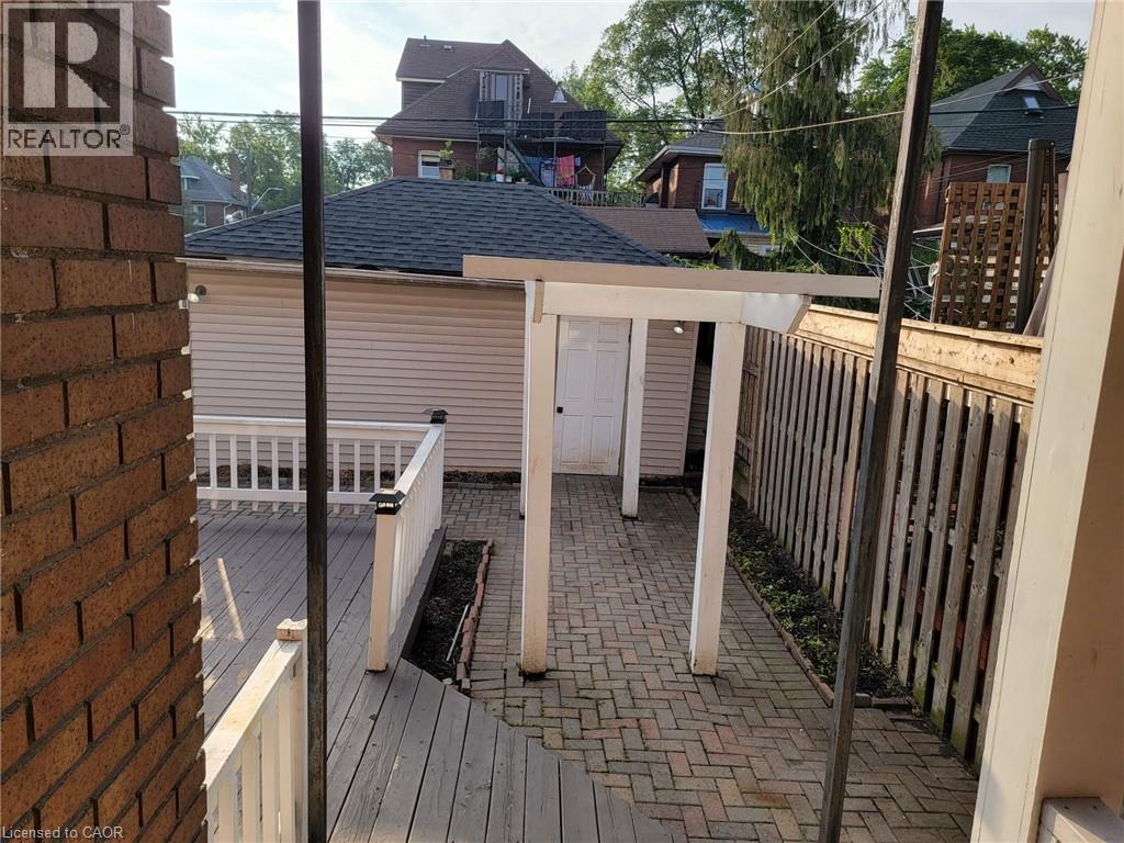 Photo 14 of 43 Barnesdale Avenue S, Hamilton ON