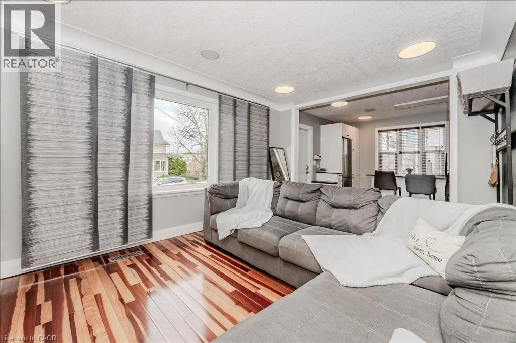 Photo 3 of 57 Peppler Street, Waterloo ON