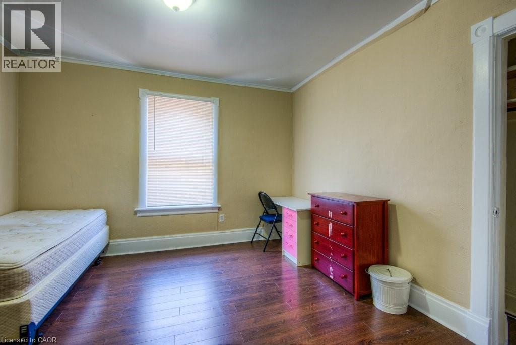Photo 33 of 126 Albert Street, Waterloo ON