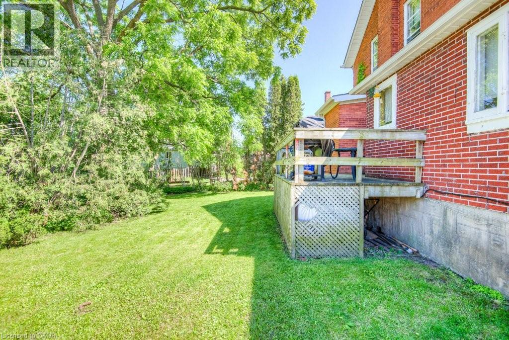 Photo 38 of 126 Albert Street, Waterloo ON