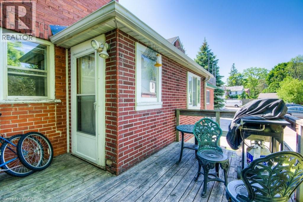 Photo 36 of 126 Albert Street, Waterloo ON