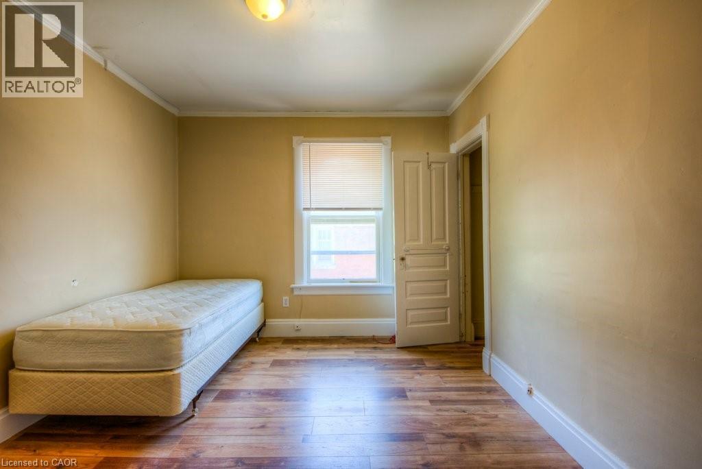 Photo 32 of 126 Albert Street, Waterloo ON