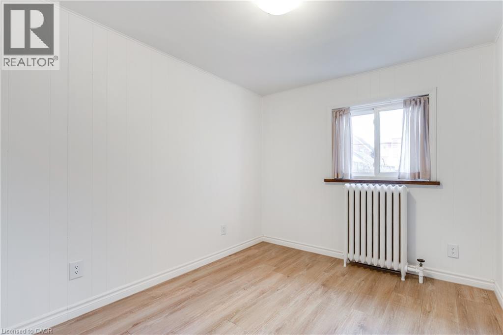 Photo 8 of 45 East Bend Avenue N, Hamilton ON
