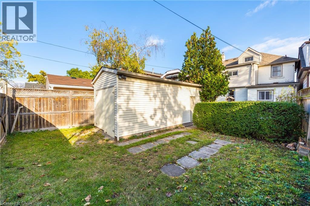 Photo 5 of 45 East Bend Avenue N, Hamilton ON