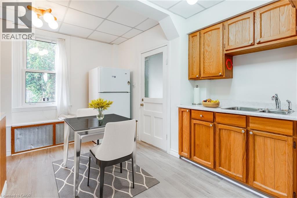 Photo 22 of 45 East Bend Avenue N, Hamilton ON