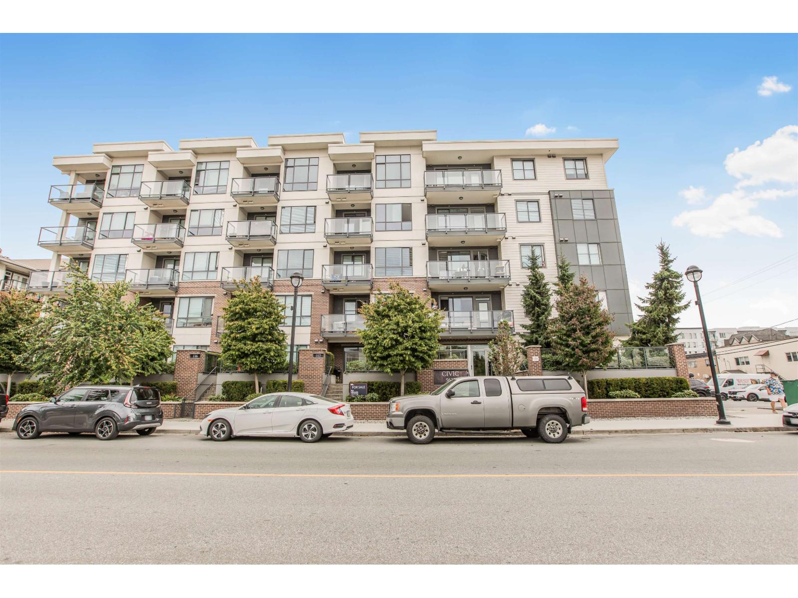 Photo 14 of 313 5638 201 A Street, Langley BC