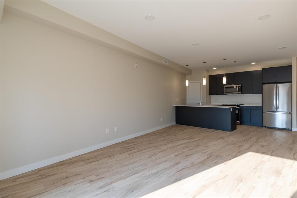Photo 9 of 336 1505 Molson Street, Winnipeg MB