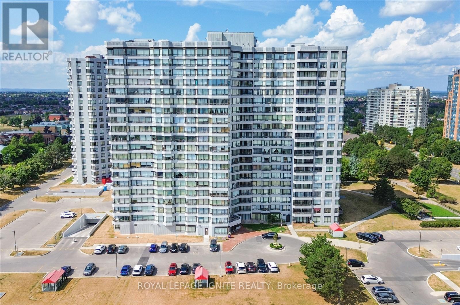 Photo 2 of 1801 330 Alton Towers Circle, Toronto ON