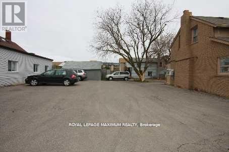 Photo 2 of Main 7974 Kipling Avenue, Vaughan ON