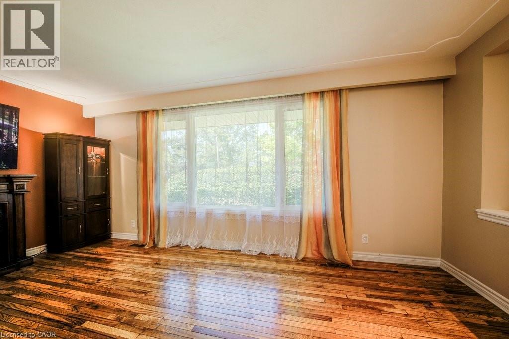 Photo 22 of 18 Marshall Avenue, North Dumfries ON