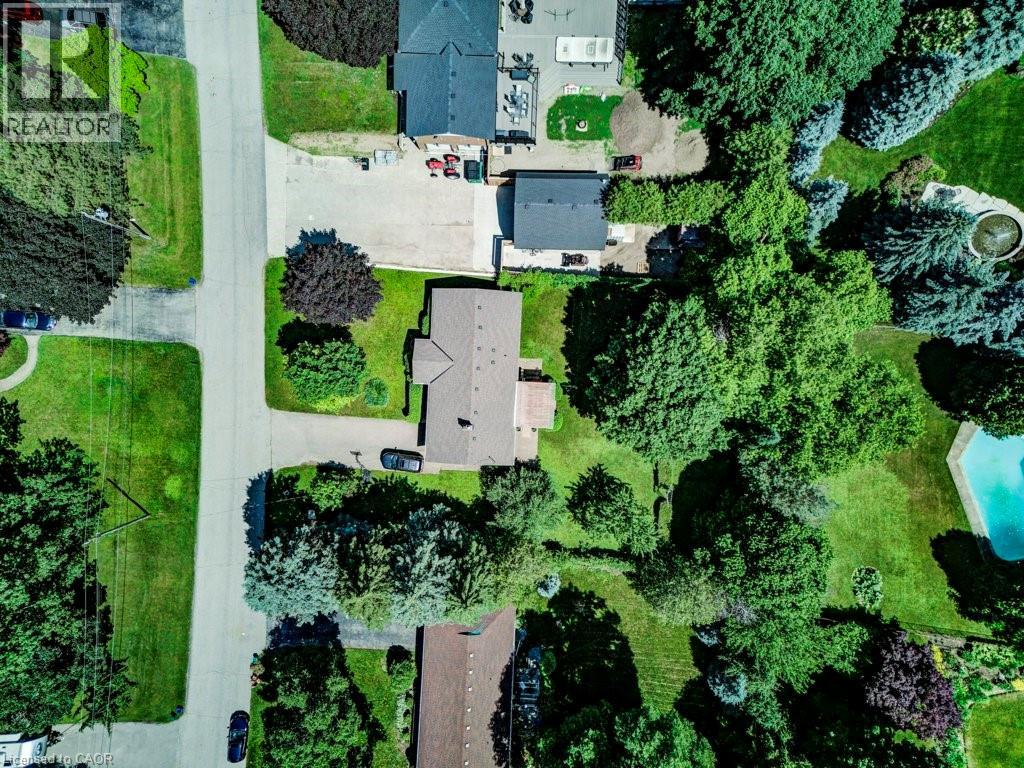 Photo 24 of 18 Marshall Avenue, North Dumfries ON