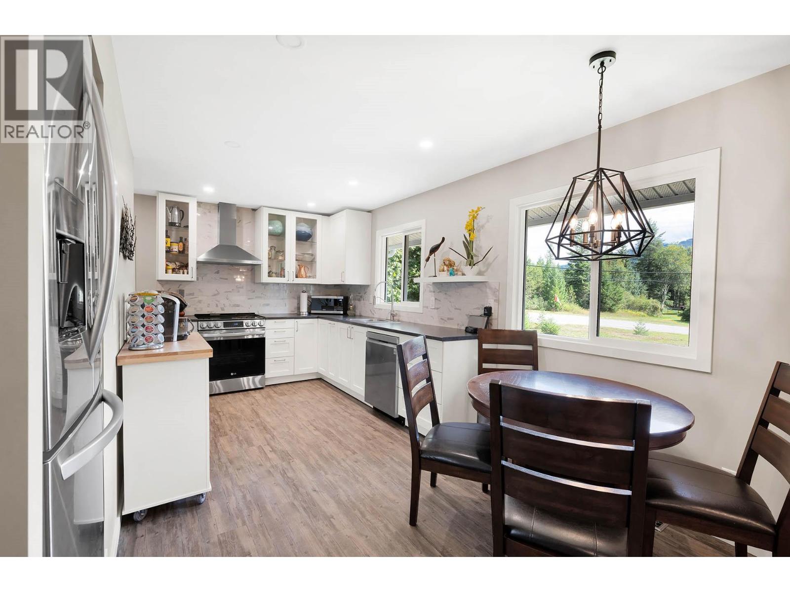 Photo 7 of 312 Foote Road, Clearwater BC