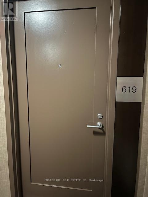 Photo 9 of 619 320 Tweedsmuir Avenue, Toronto ON