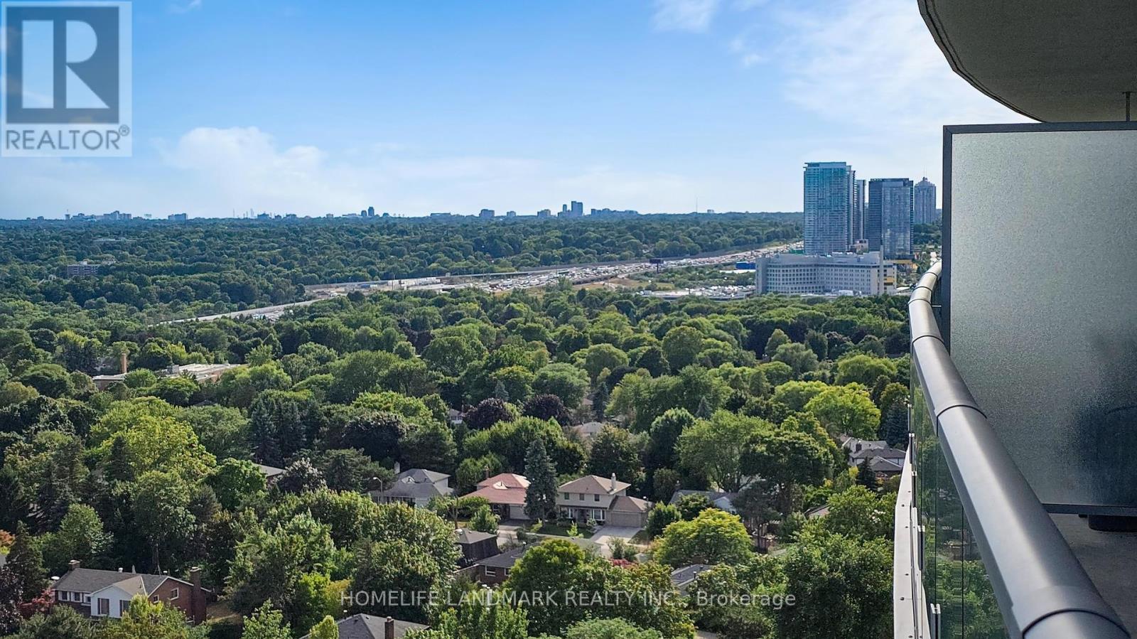 Photo 4 of 1208 66 Forest Manor Road, Toronto ON