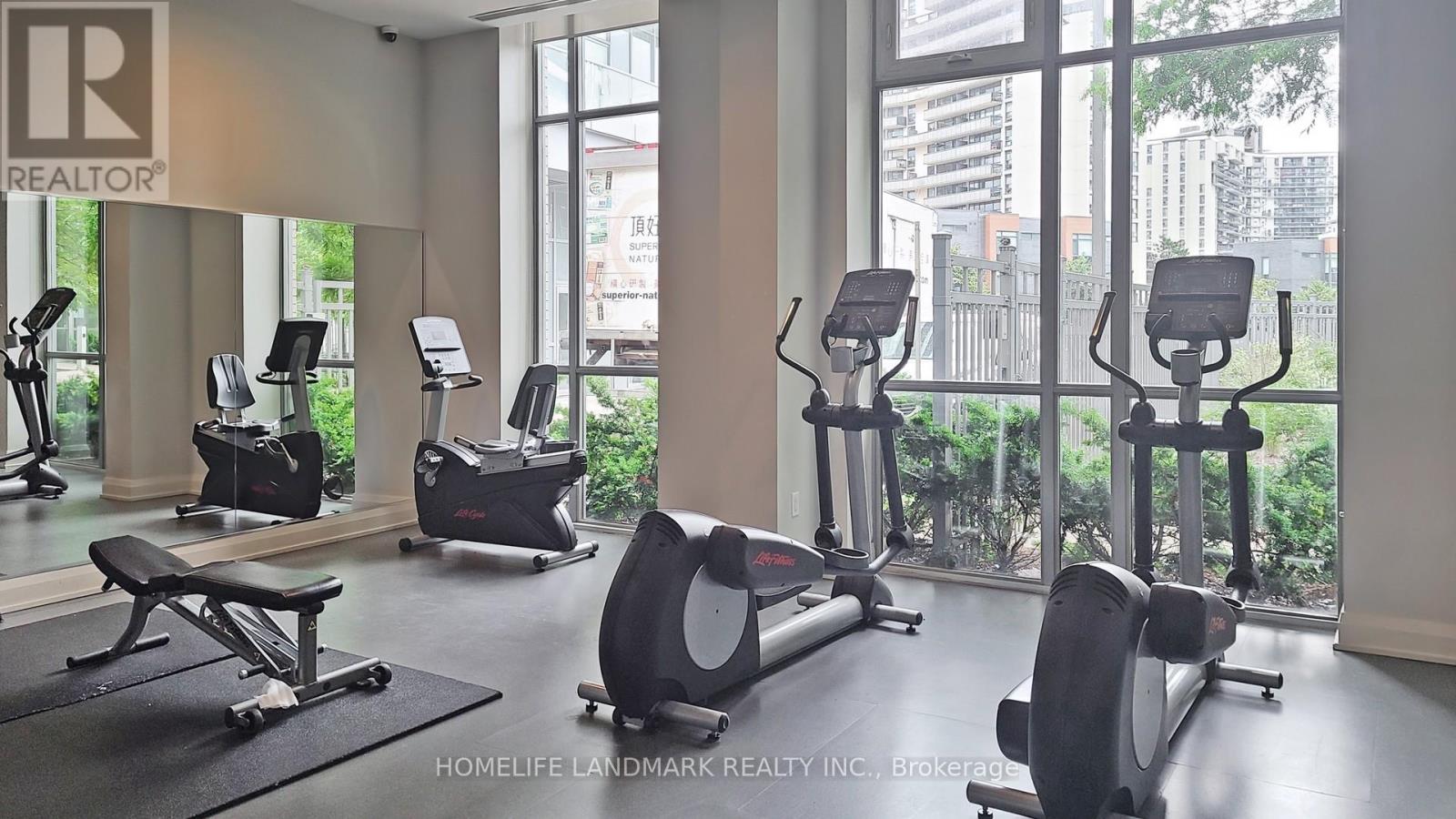 Photo 18 of 1208 66 Forest Manor Road, Toronto ON