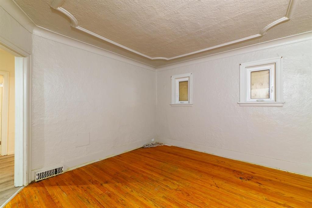 Photo 12 of 486 Boyd Avenue, Winnipeg MB