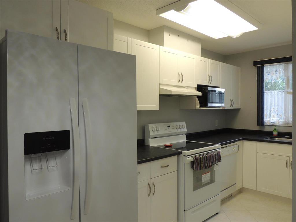 Photo 8 of 1117 74 Quail Ridge Road, Winnipeg MB