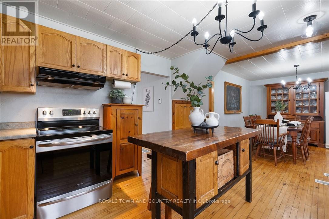 Photo 13 of 1320 Heights Road, Kawartha Lakes ON
