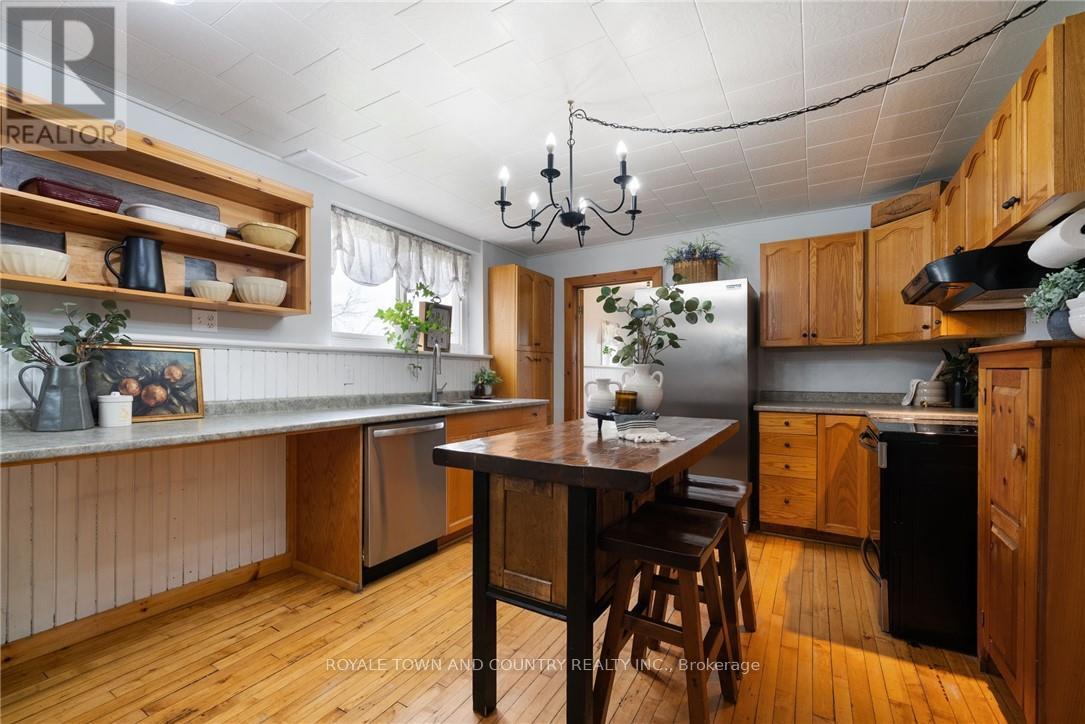 Photo 14 of 1320 Heights Road, Kawartha Lakes ON