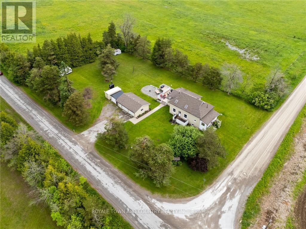 Photo 3 of 1320 Heights Road, Kawartha Lakes ON