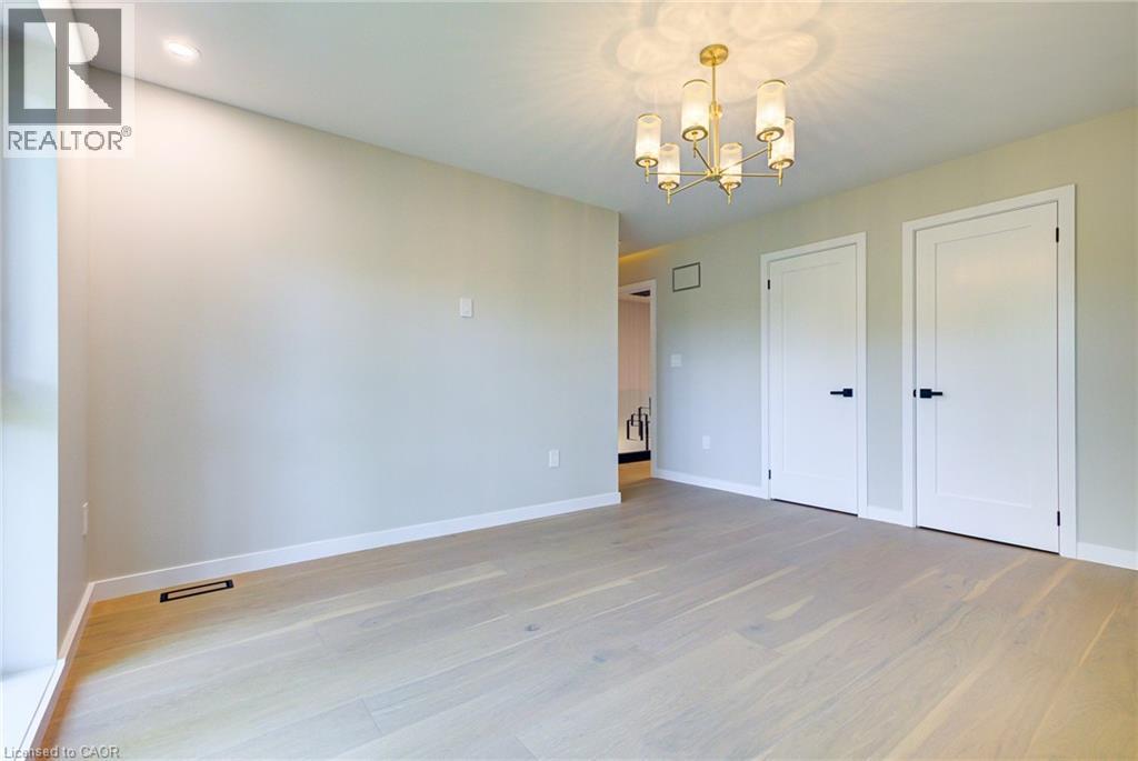 Photo 23 of 93 Oak Street, Cambridge ON