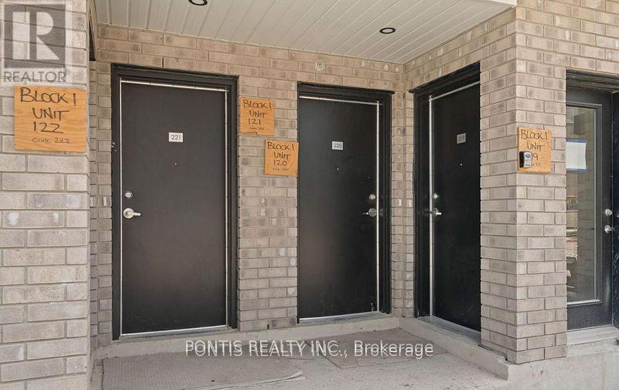 Photo 30 of 220 1695 Dersan Street, Pickering ON