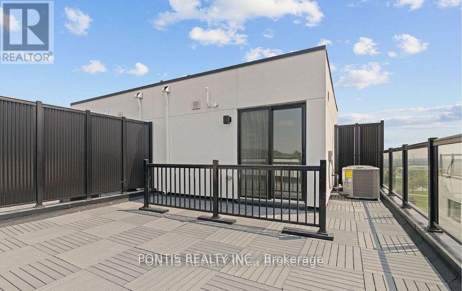 Photo 24 of 220 1695 Dersan Street, Pickering ON