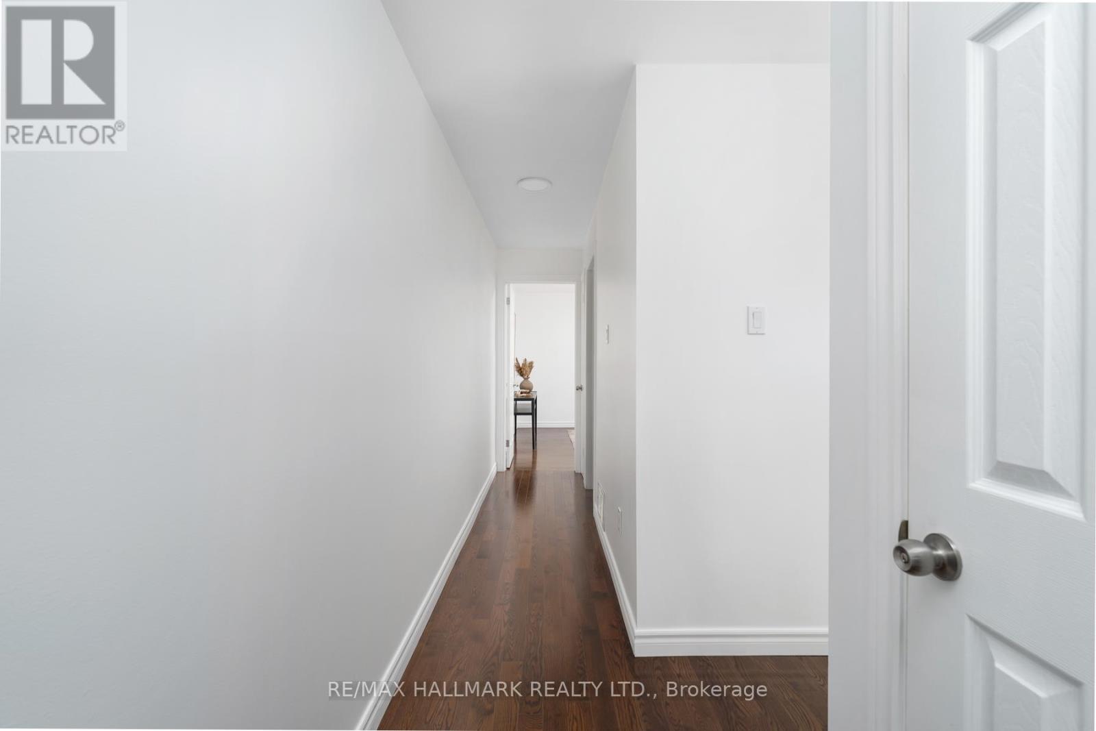 Photo 17 of 610 Greenwood Avenue, Toronto ON