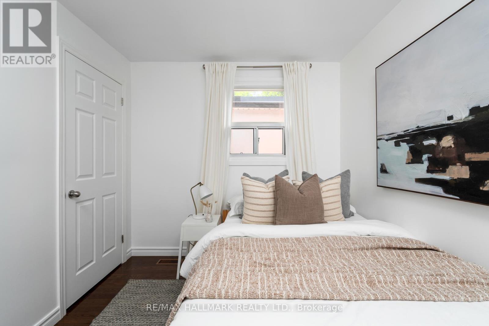 Photo 21 of 610 Greenwood Avenue, Toronto ON