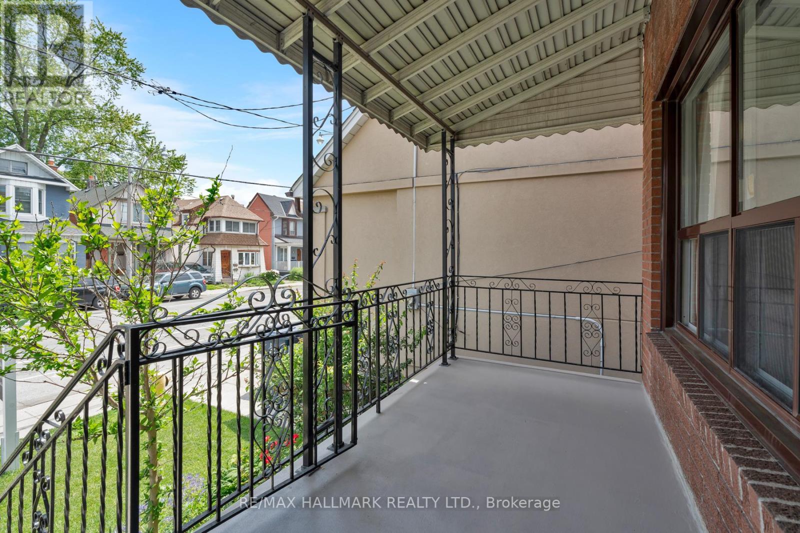 Photo 3 of 610 Greenwood Avenue, Toronto ON