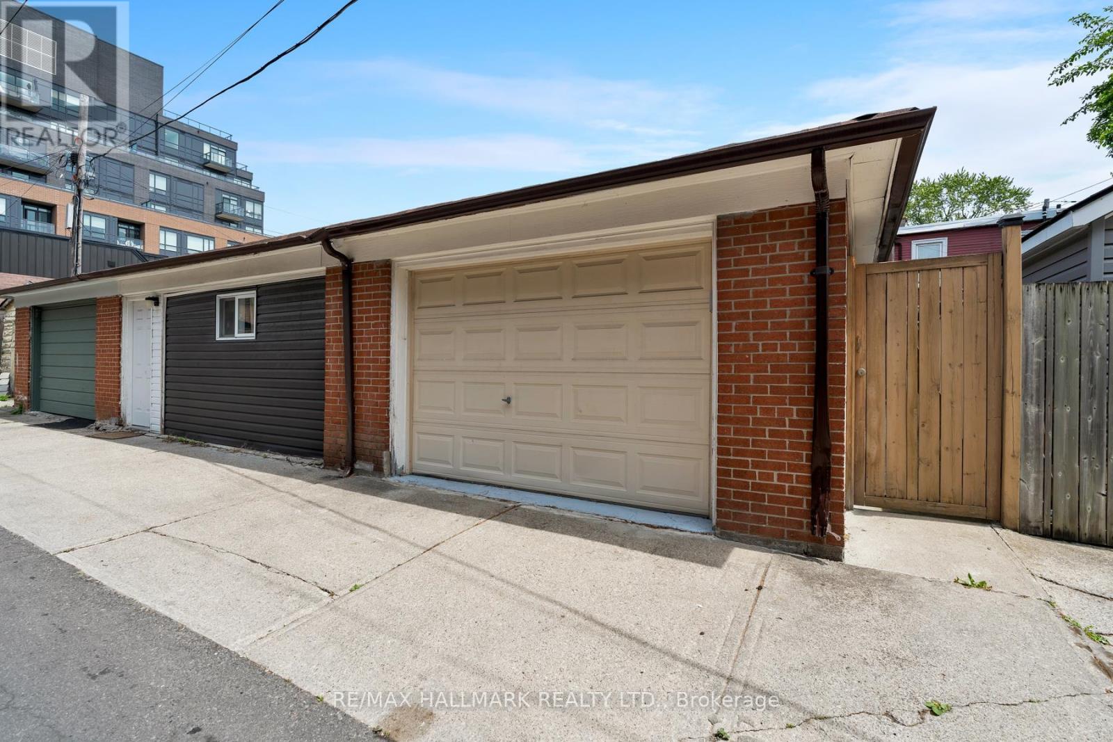 Photo 38 of 610 Greenwood Avenue, Toronto ON